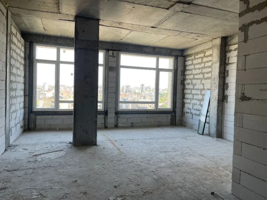 Продам 1 комнатную квартиру 56.5м2.в центре ЖК Централ Парк