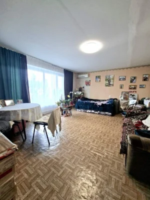 Продаж великої 2-кімн кв по вул Козака Бабури