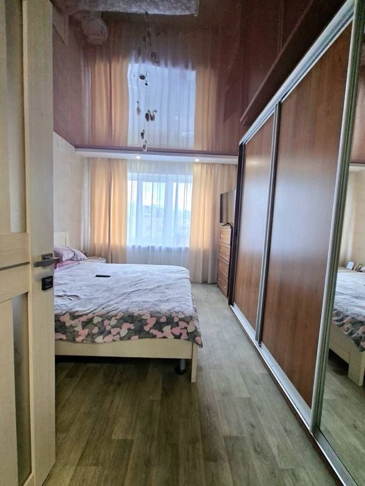Продаж великої 2-кімн кв по вул Козака Бабури