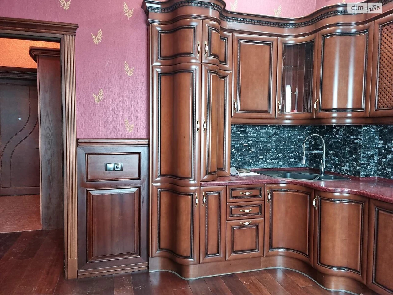 Продаж Квартира Поділ