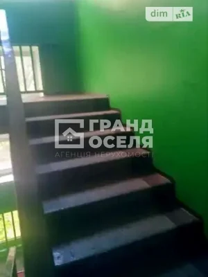 Sale of 2-room apartment 38 sq. m. on Akademika Shalimova Street 13 •