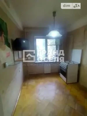 Sale of 2-room apartment 38 sq. m. on Akademika Shalimova Street 13 •