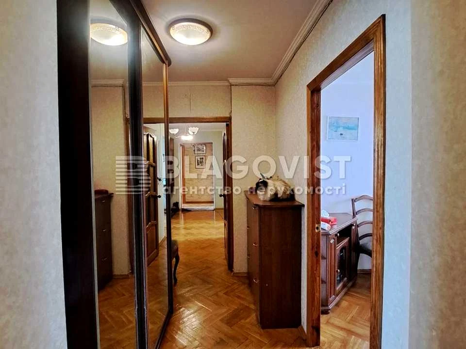 Квартира. Київ, Левка Лук'яненка вул. (Маршала Тимошенка)