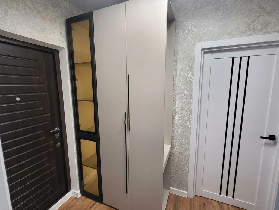 Продам евродвушку с балконом в Кадоре!