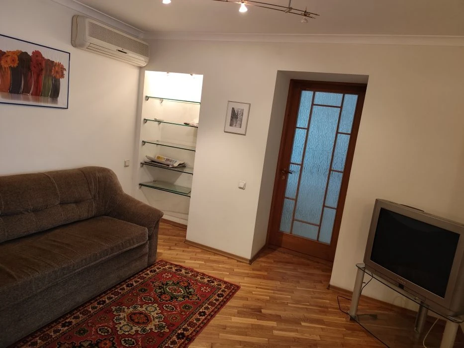 Продам! Пр.Поля! Большая 2 комнатная квартира, 58 м.кв, 4 эт