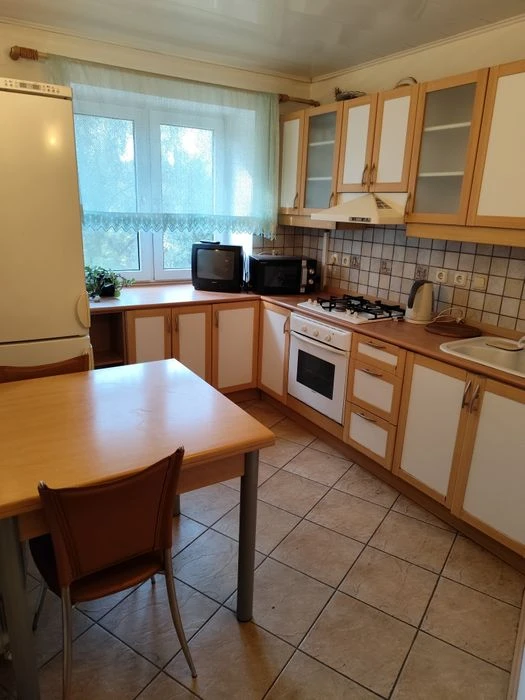 Продам! Пр.Поля! Большая 2 комнатная квартира, 58 м.кв, 4 эт