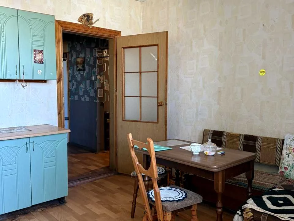 Квартира. Київ, Милославська вул.