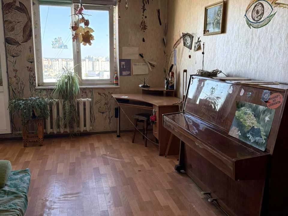 Квартира. Київ, Милославська вул.