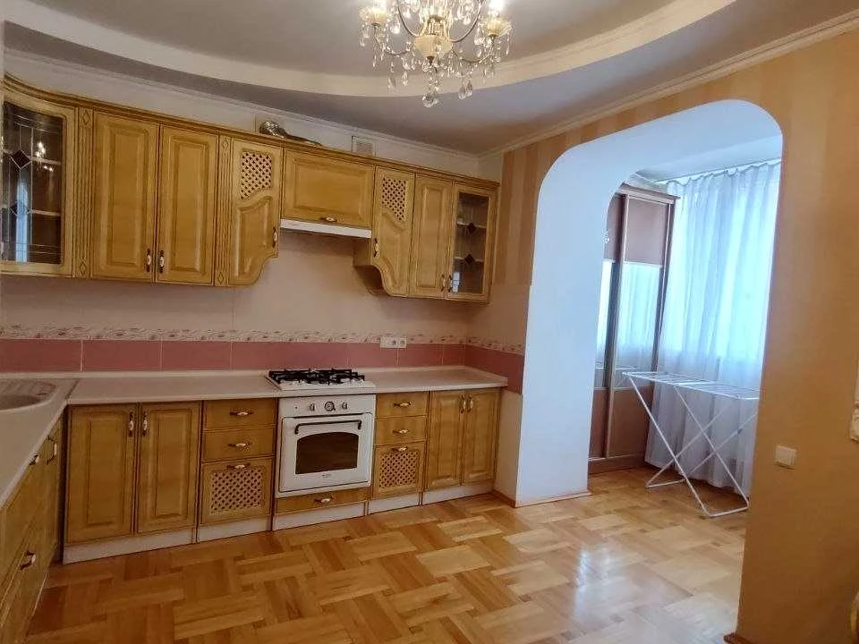 Квартира. Вінниця, Зодчих вул.