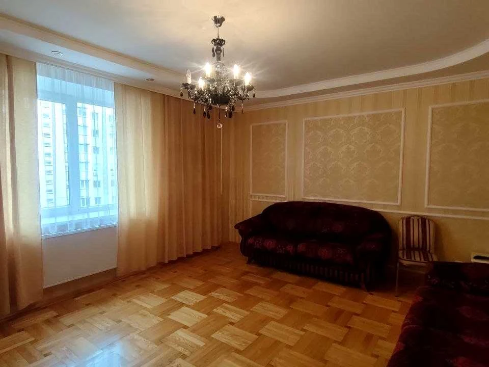 Квартира. Вінниця, Зодчих вул.