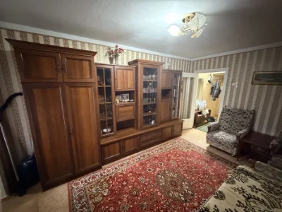 Продаж 2-х кім квартири 4/5 ПТЗ Молодогвардійська