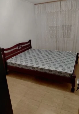 Продаю 2 х комнатную квартиру на пр Мира / Пл.Победы