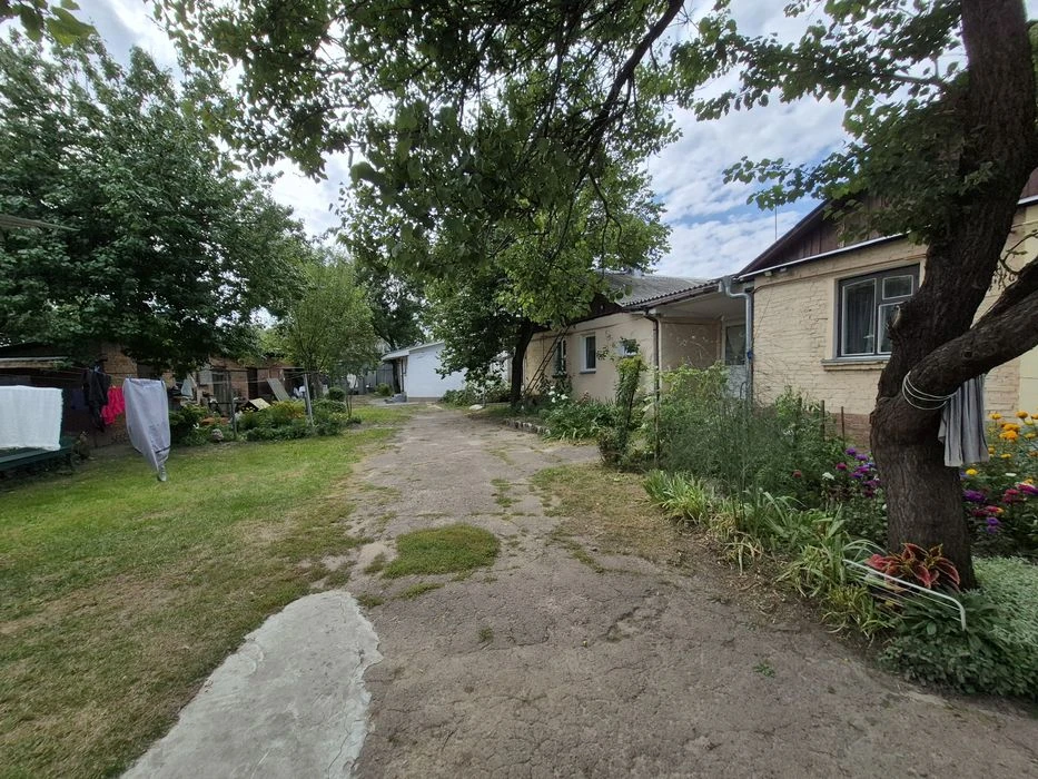 Продам однокімнатну квартиру на землі