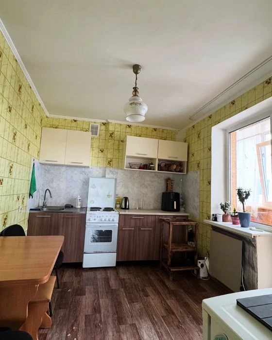 Продаж 3-кімнатної квартири на вулиці Незалежності