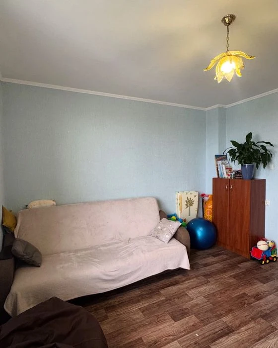 Продаж 3-кімнатної квартири на вулиці Незалежності