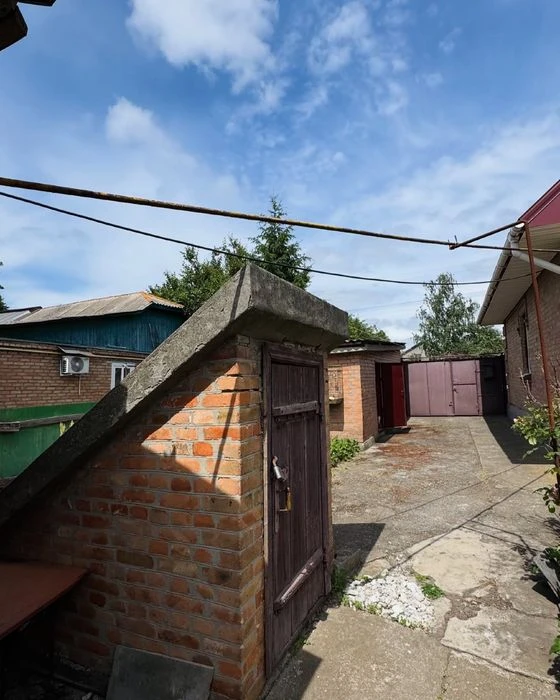 Продаж приватного будинку на Кущівці