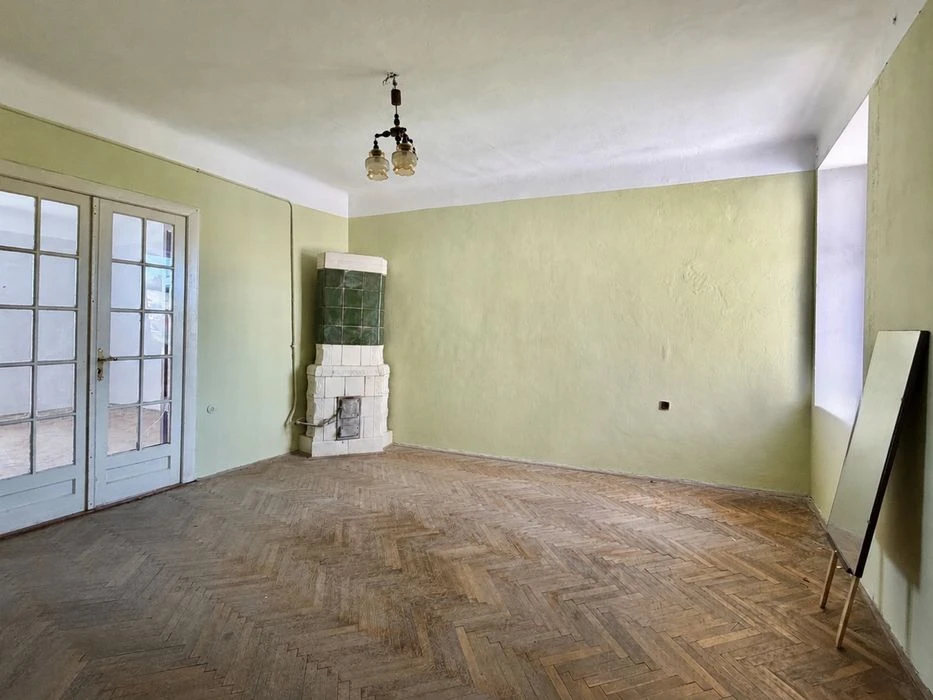 Торг! Продам 2-кімнатну квартиру в самому центрі міста по ву