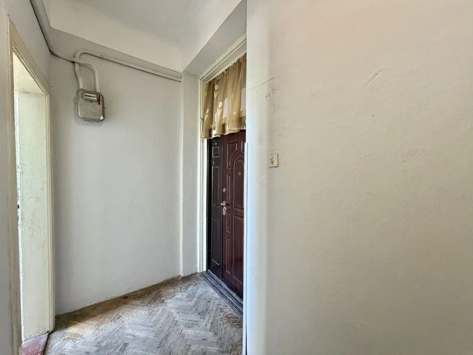 Торг! Продам 2-кімнатну квартиру в самому центрі міста по ву