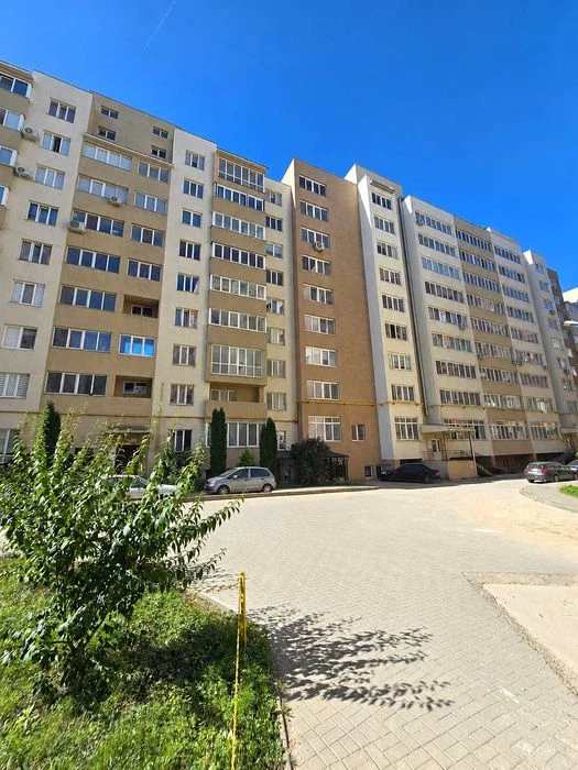 Продам 2-кімнатну квартиру в НОВОБУДОВІ на ПРОСПЕКТІ НЕЖАЛЕЖ