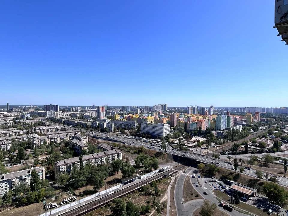 Квартира. Київ, Соборності просп. (Возз'єднання)
