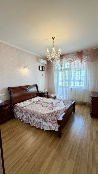Продам 2-х комн квартиру с качественным ремонтом в ЖК «Звез