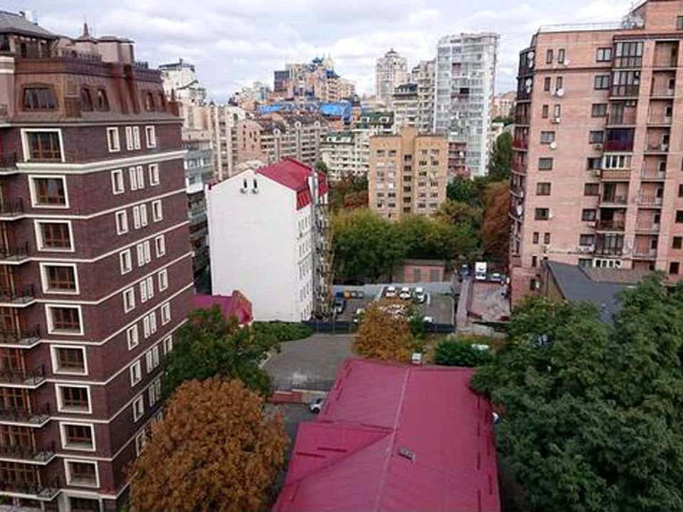 Квартира. Київ, Бульварно-Кудрявська вул. (Воровського)