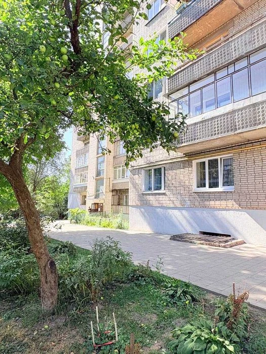Продаж 4 кім. квартири вул. Раковського ( Дністерська)