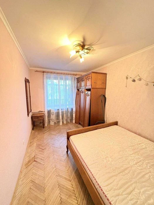 Продаж 4 кім. квартири вул. Раковського ( Дністерська)
