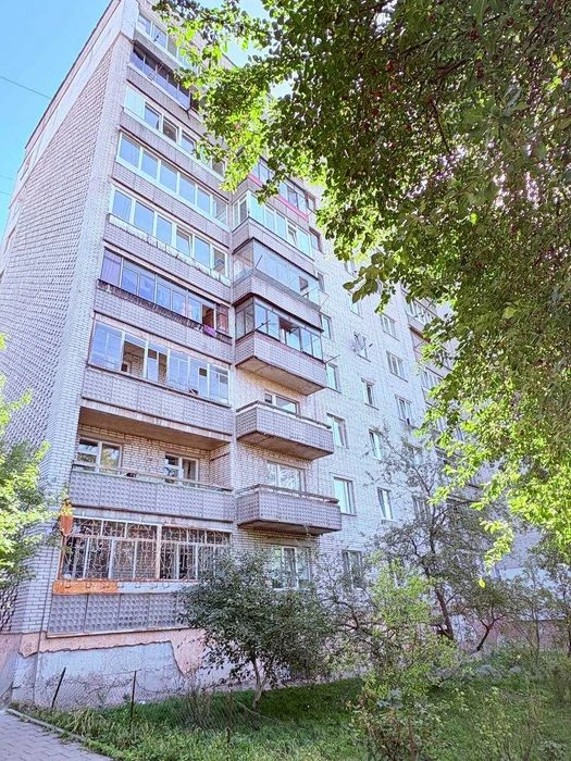 Продаж 4 кім. квартири вул. Раковського ( Дністерська)