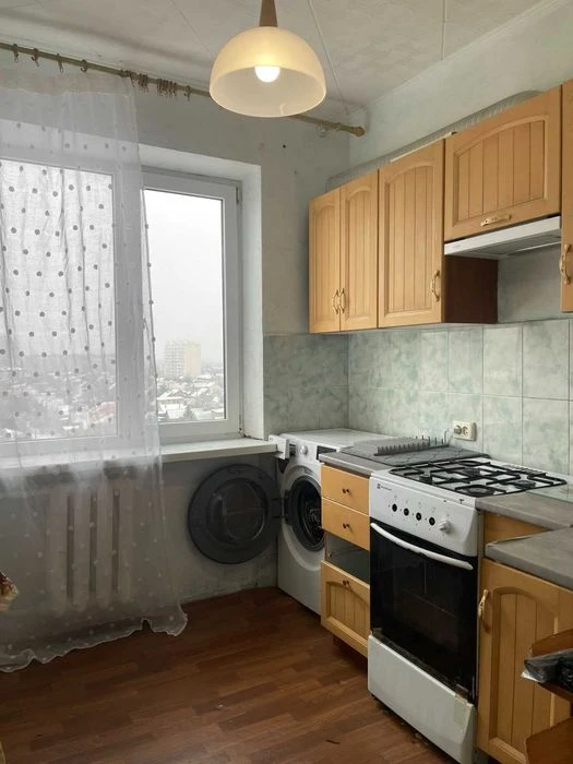 Продам 2к-картыру на Таирова, ул. Королева