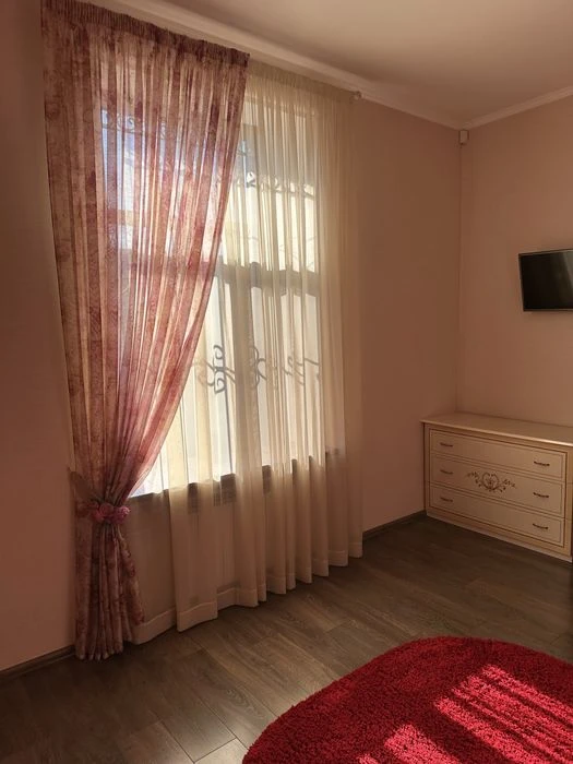 Продам 3- кімнатну квартиру. Від власника.