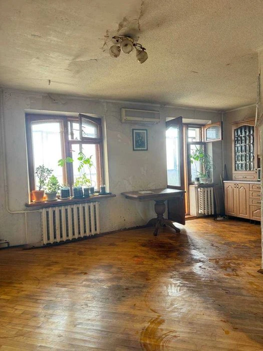 Продам 4-х кімн.квартиру, р-н ТРЦ Дафі