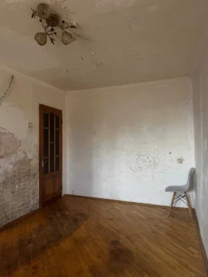 Продам 4-х кімн.квартиру, р-н ТРЦ Дафі