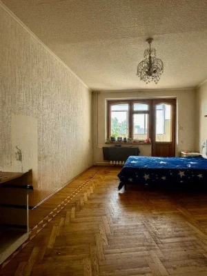 Продам 4-х кімн.квартиру, р-н ТРЦ Дафі
