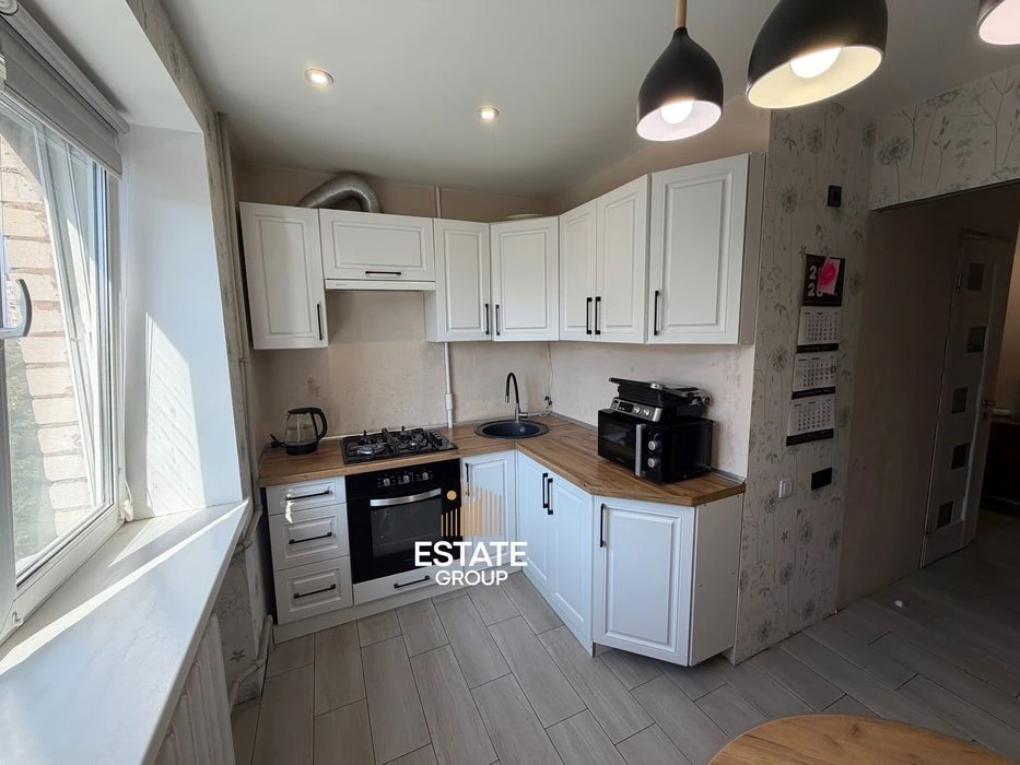 Продам 3к квартиру вул. Янгеля 10 (район ТЦ Апполо)