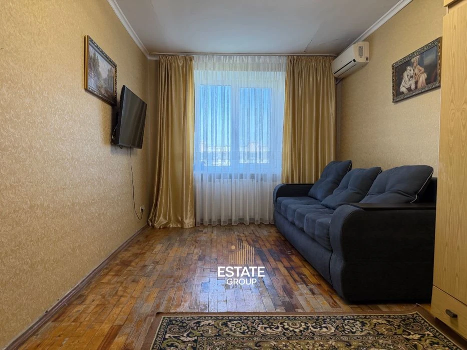 Продам 3к квартиру вул. Янгеля 10 (район ТЦ Апполо)
