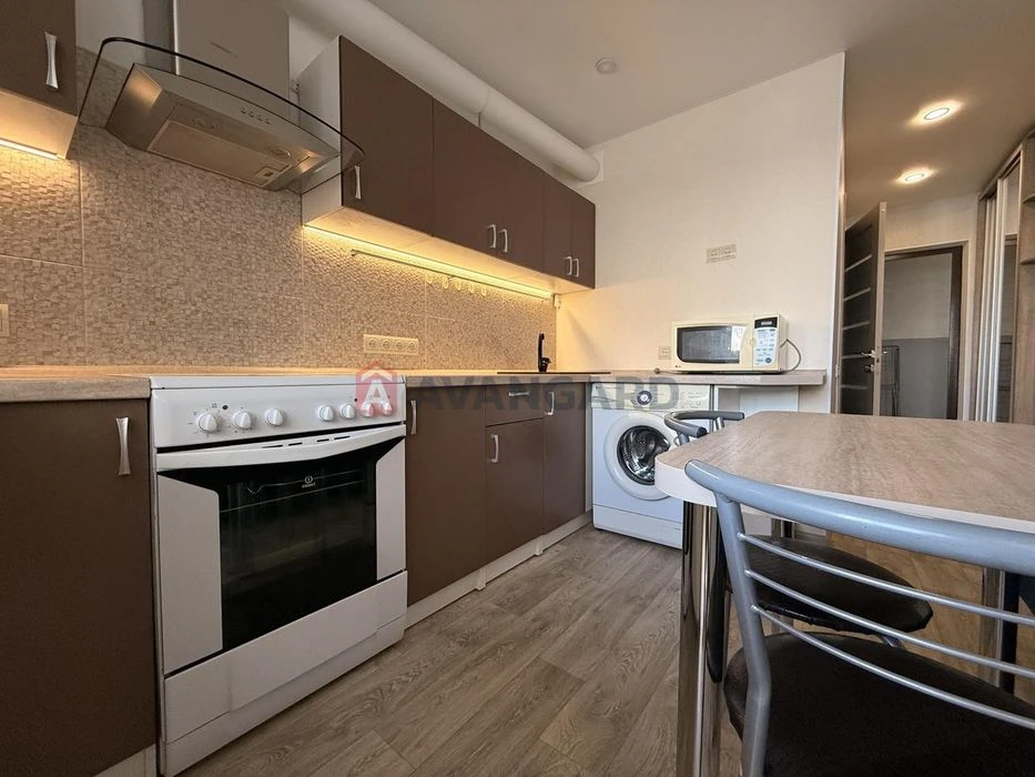 Продам 1 ком.квартиру Солнечный