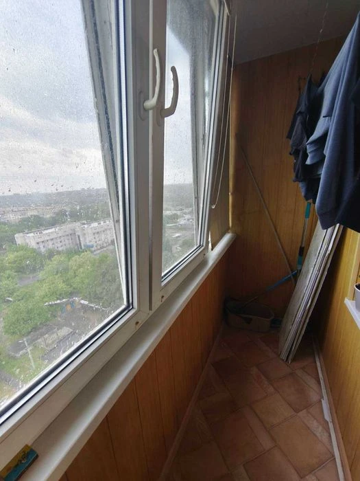 Продам квартиру с капитальним ремонтом на Тополе 3