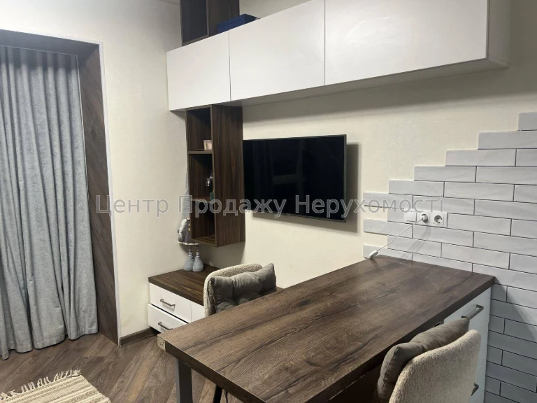 Продаж 1-кімн. квартири, 22 м², ЖК Sky Hill, Київ, 2/6 пов.