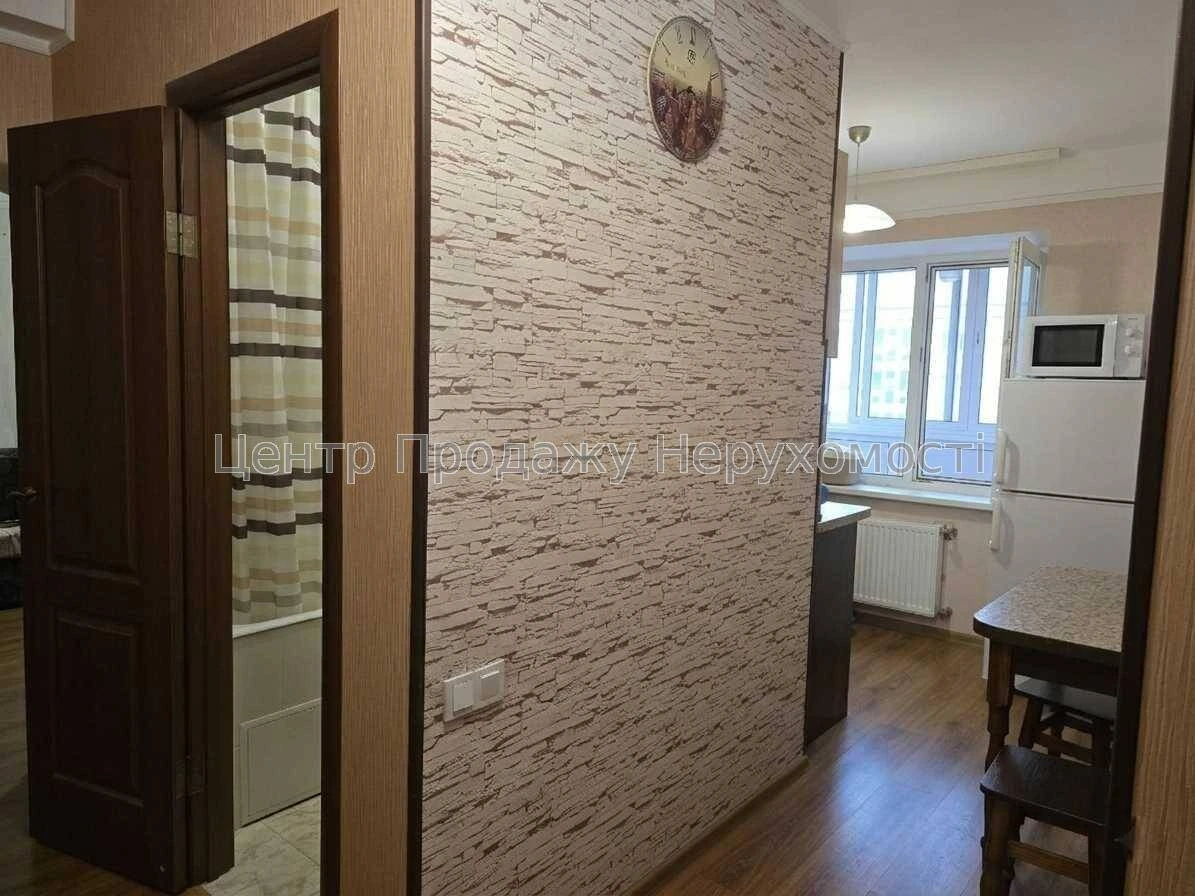 Продаж 1-кімн. кв, 8/9 пов, 32. 6 м², Київ — чудовий вибір д