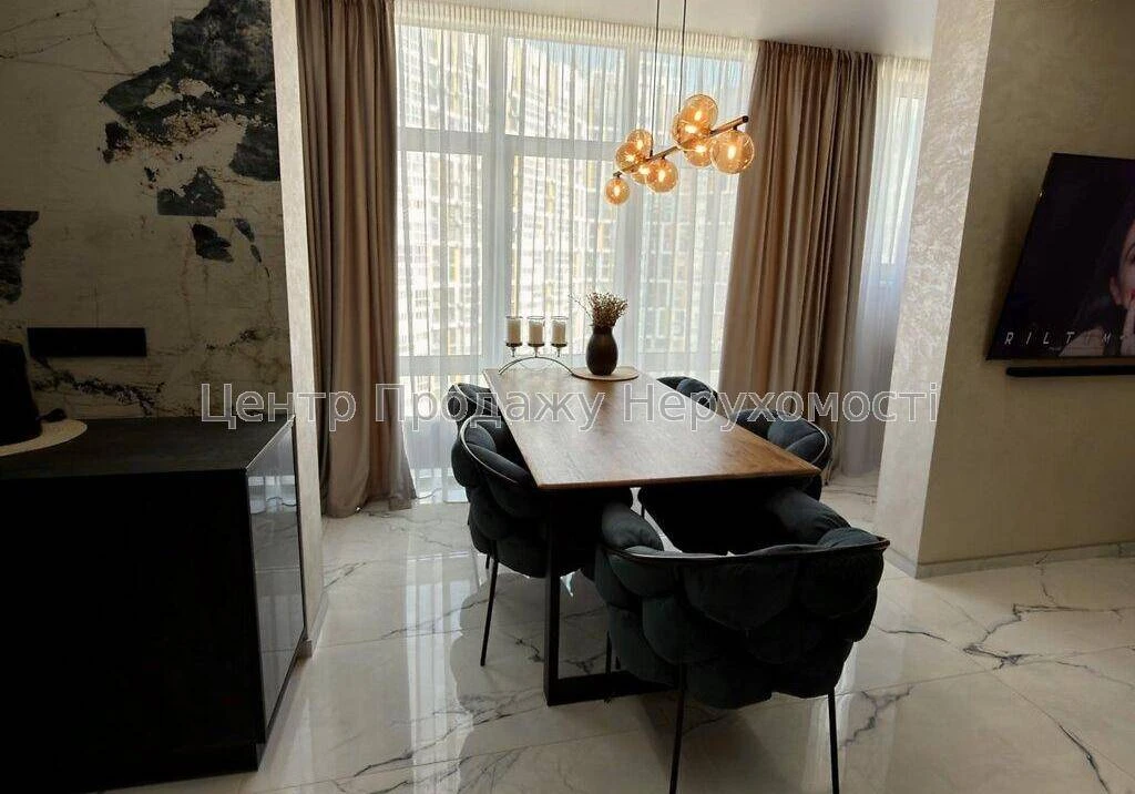 Продаж 2-кімн. квартири 75 м² в ЖК Русанівська Гавань, Київ,