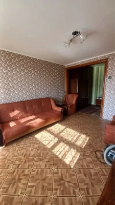 Продам 1 кв квартиру. В р-не метро!