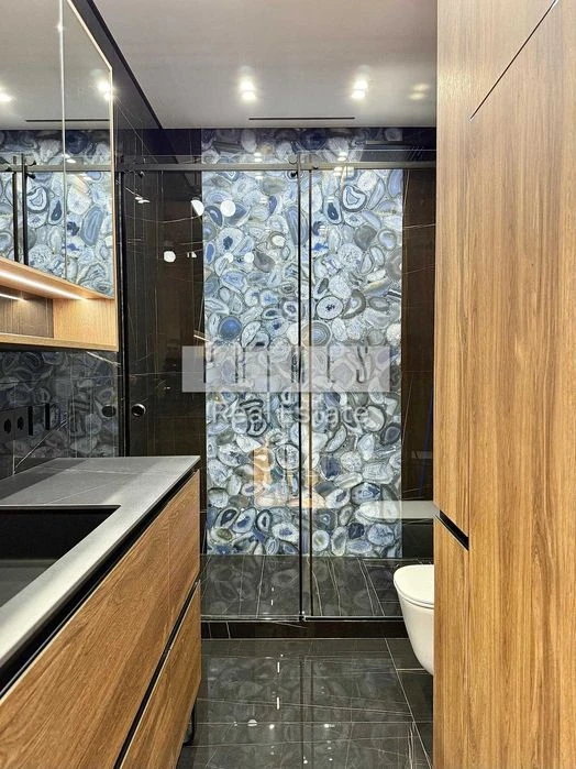 Продаж квартири 64 кв м 1 кімнатна ЖК Taryan Towers Іоана Па