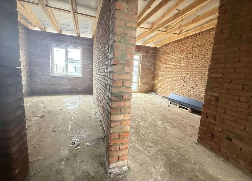Townhouses for sale at a low price in a cottage town, ha