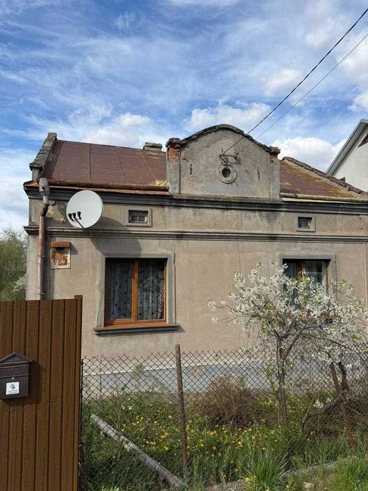 Продаж земельної ділянки + будинок 94м2 -Львів, вул.Старозне