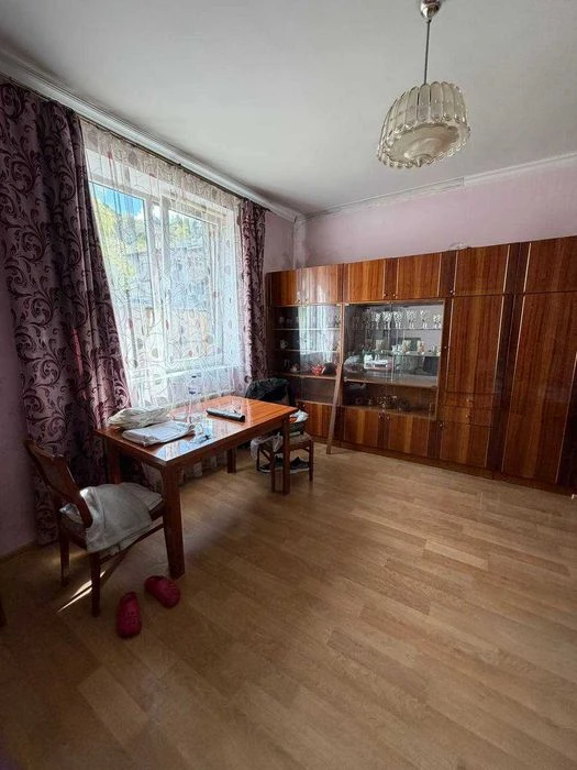 Продаж земельної ділянки + будинок 94м2 -Львів, вул.Старозне