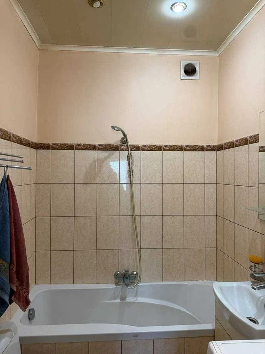 Продаж земельної ділянки + будинок 94м2 -Львів, вул.Старозне
