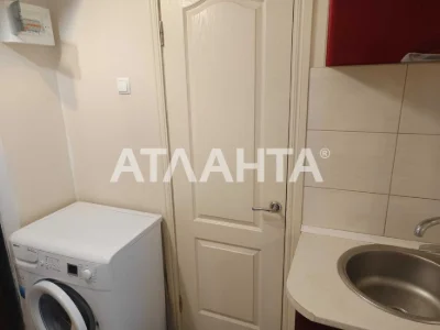 Квартира поруч з морем, ремонт, меблі і техніка все залишаєт