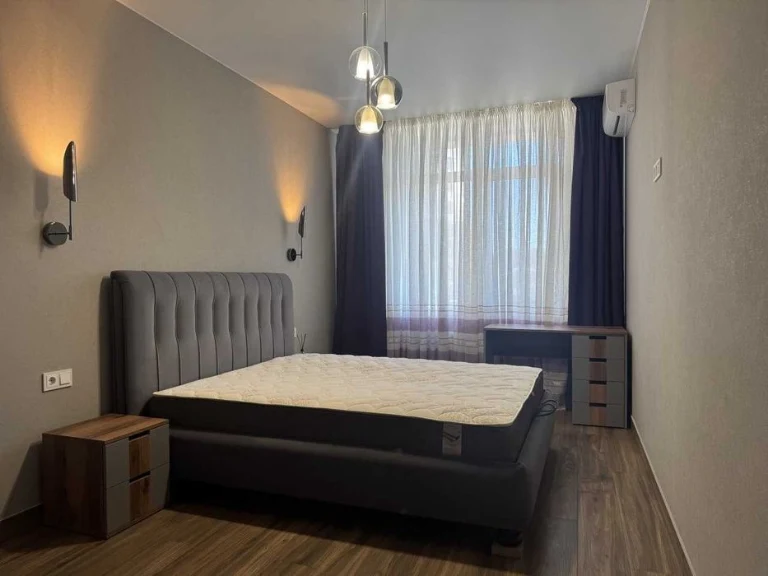 Продаж 1-кімнатної 40.8 м² з кухнею-вітальнею та гардеробом