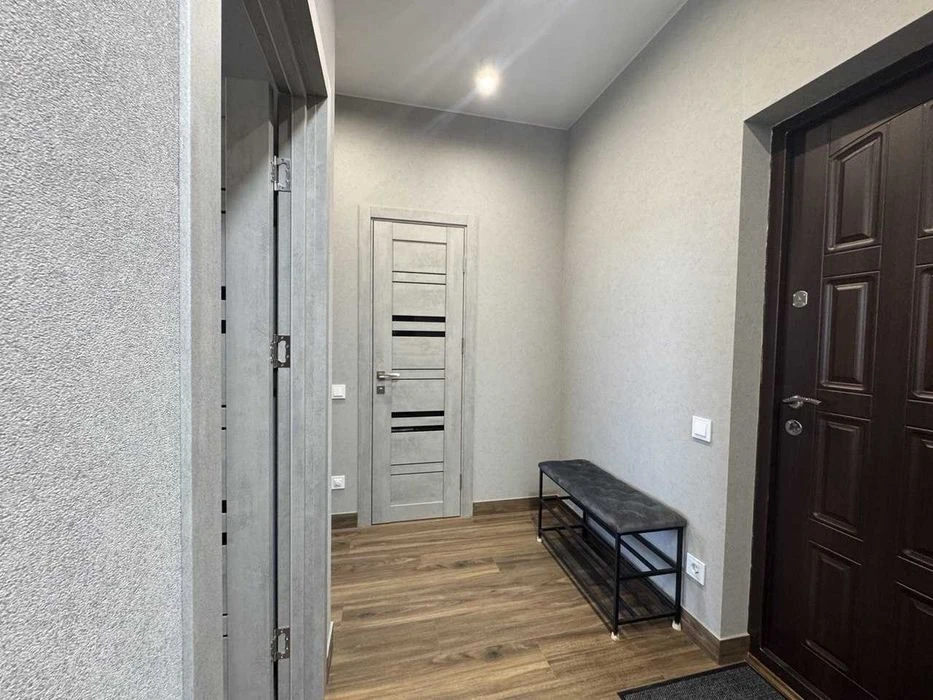 Продаж 1-кімнатної 40.8 м² з кухнею-вітальнею та гардеробом